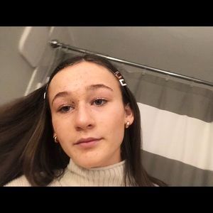 Meet your Posher, Maeve